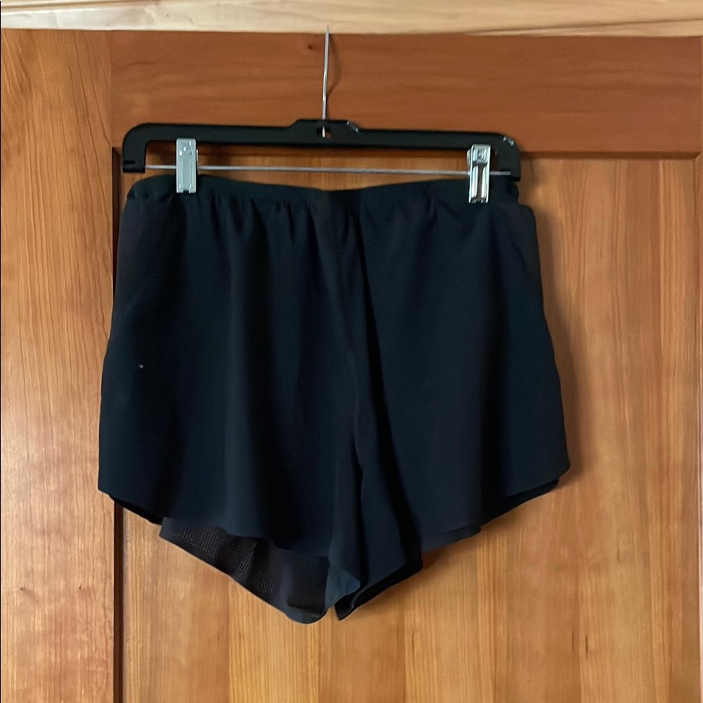 Athleta Black Athletic Shorts Lightweight Mid-Thigh